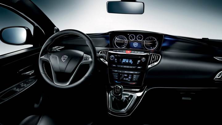Dashboard Of Lancia Ypsilon